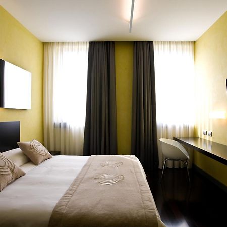 Eos Hotel Lecce Exterior foto